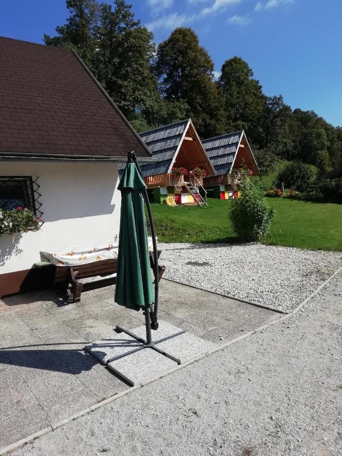 Apartma Pr' Vok Lesce  Exteriör bild